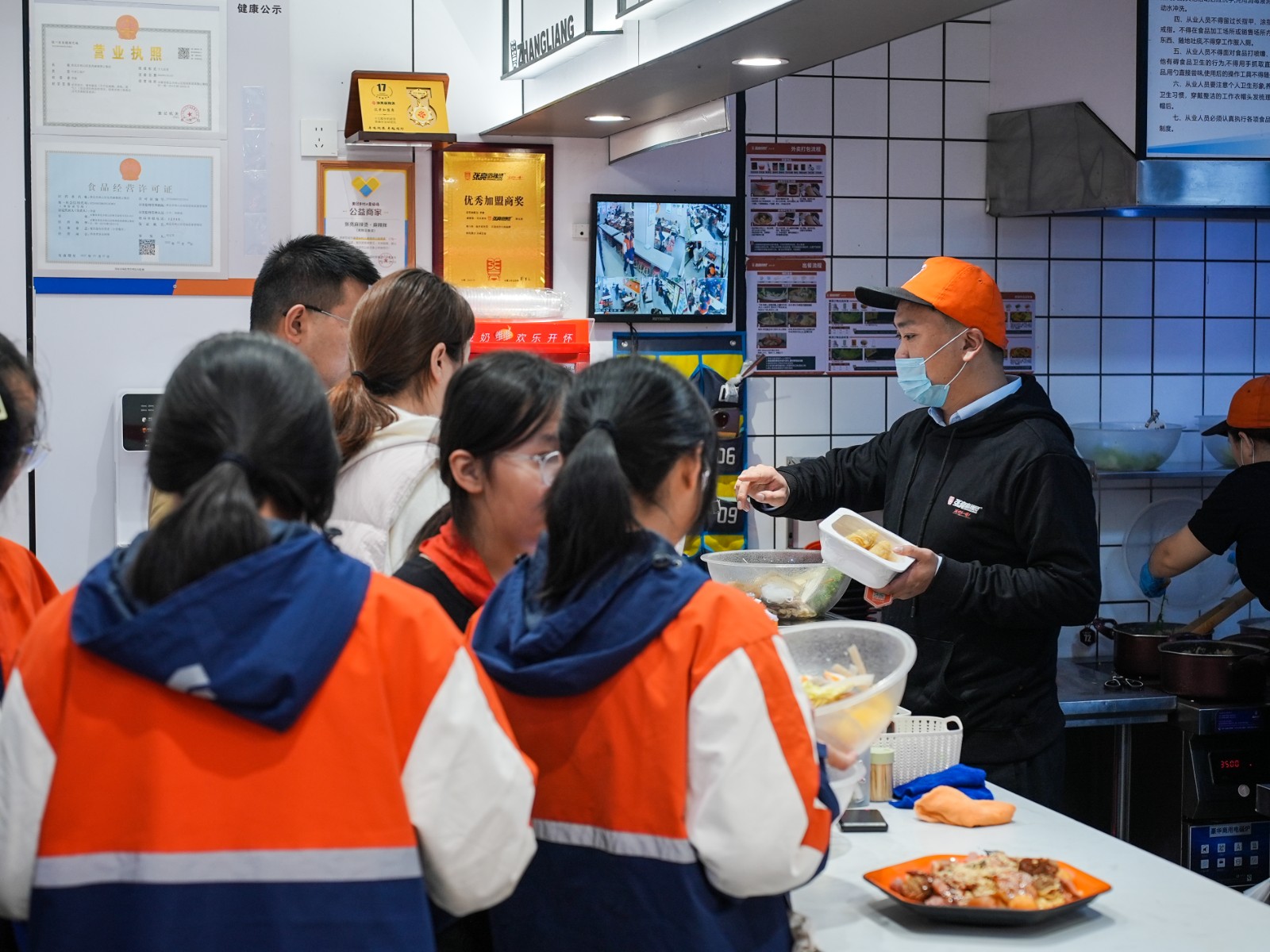 DSC03921-22.jpg