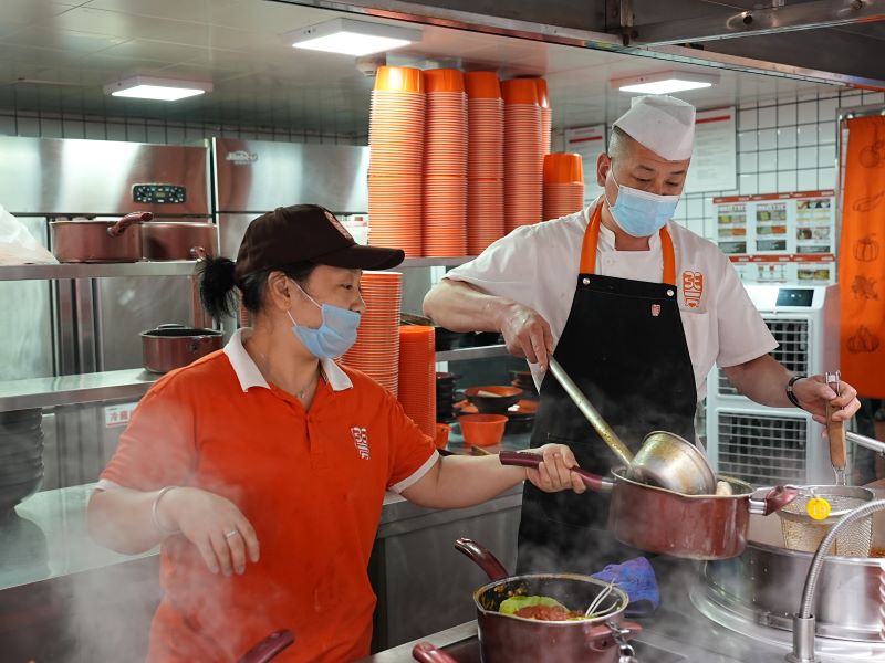 为什么现在好多年轻人选择餐饮创业