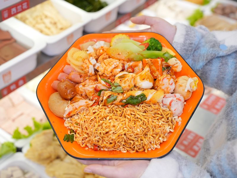 麻辣烫为何成为消费者刺客