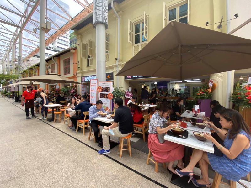 餐饮店高效引流指南：3招让顾客主动进店的实战策略