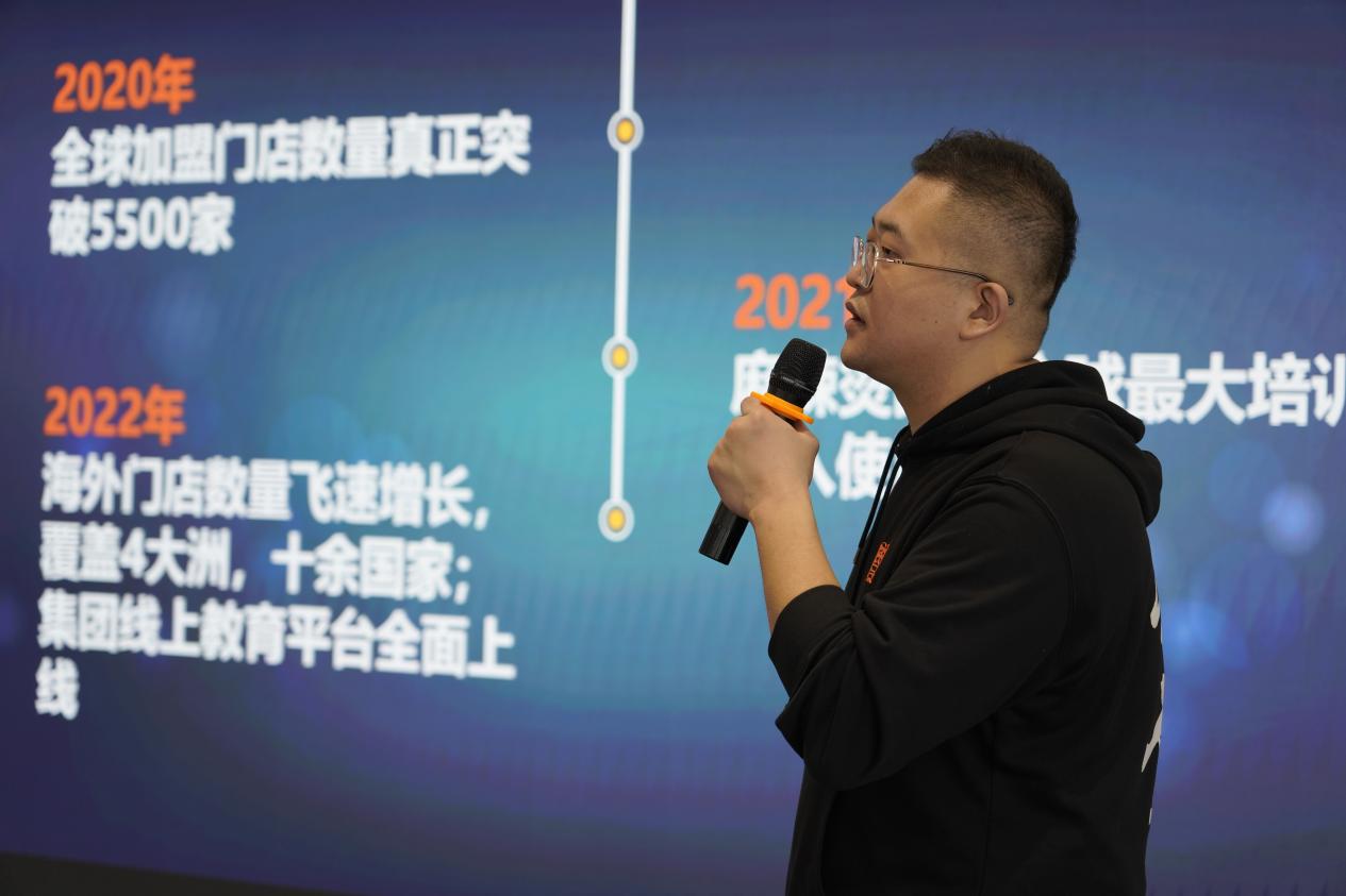 专业培训帮扶体系，张亮麻辣烫助力数千家门店高效经营