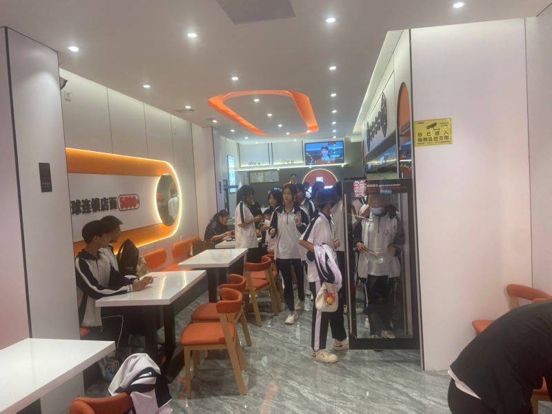  餐饮寒冬自救指南：破局之道在于系统性升级