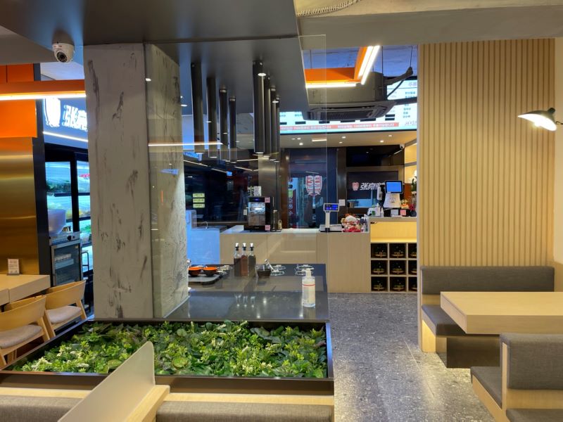 张亮麻辣烫加盟店投资成本与2026年创业前景分析 张亮麻辣烫加盟店投资成本与2026年创业前景分析