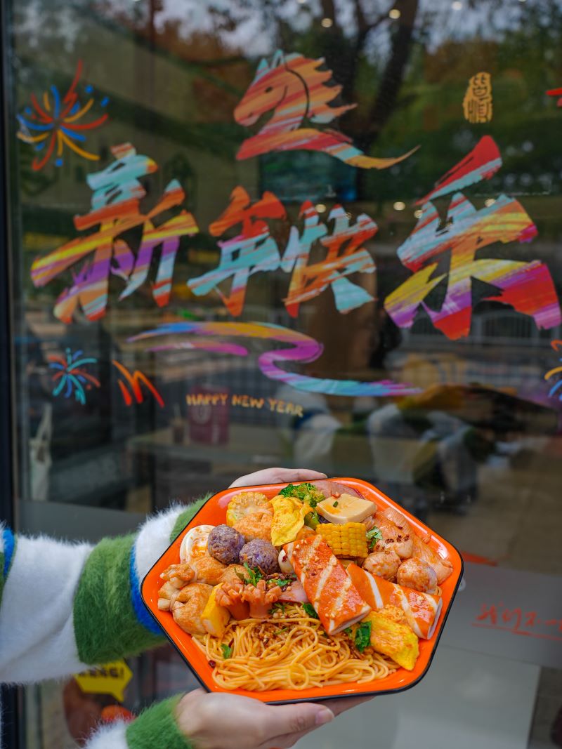 职场干饭救星｜张亮麻辣烫，破解打工人干饭难题